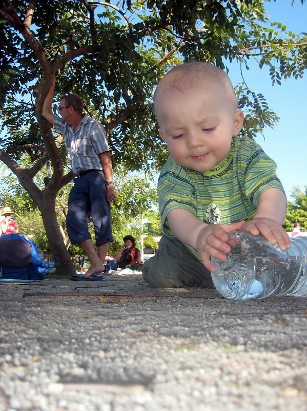 2009-11-06 22-02-24_2.jpg - ... und spielen!